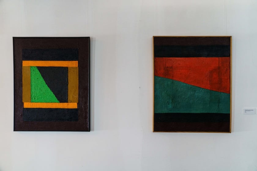 Urszula Brzozowska-Strzałecka, prace z 1996 (z lewej) i z 1968 (z prawej)
