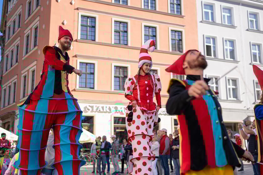 Parada na Wrocławskim Festiwalu Krasnoludków 2024