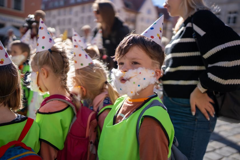 Parada na Wrocławskim Festiwalu Krasnoludków 2024