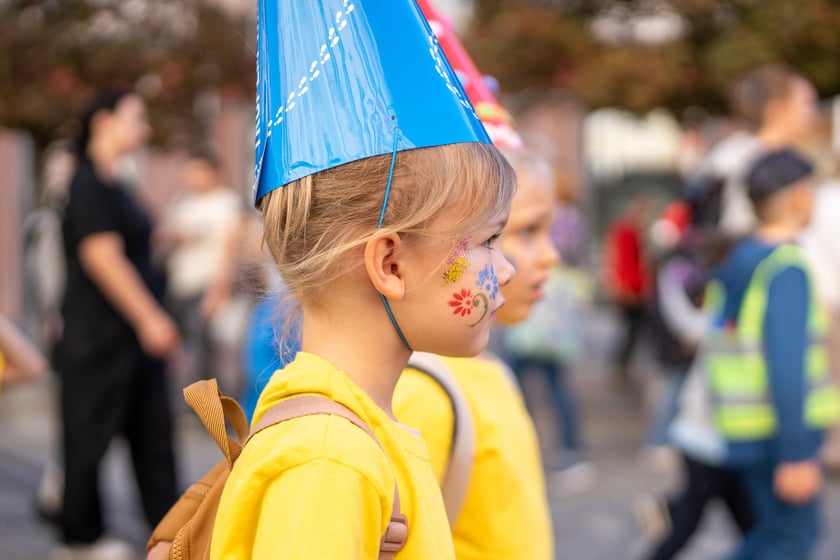 Parada na Wrocławskim Festiwalu Krasnoludków 2024