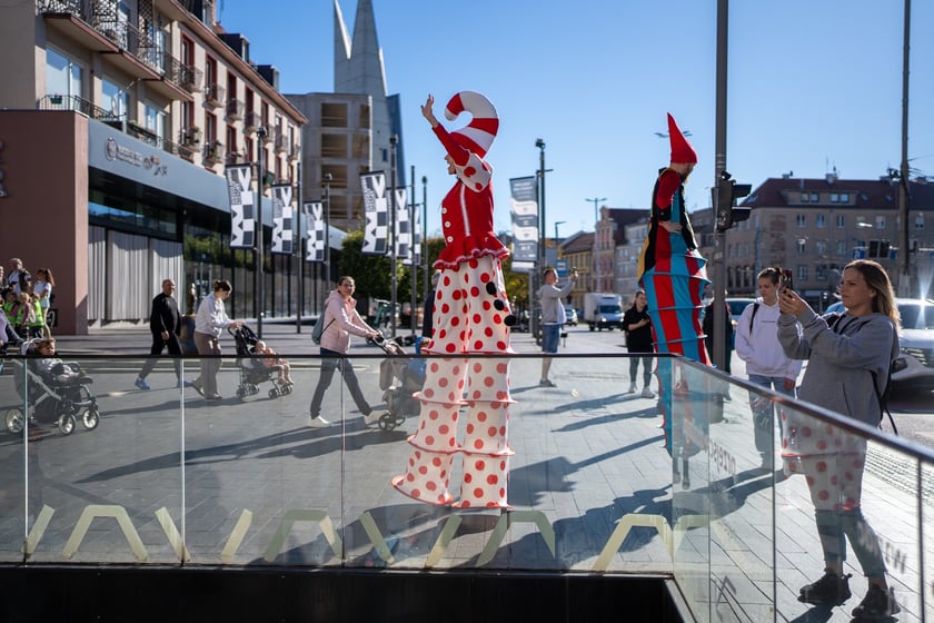 Parada na Wrocławskim Festiwalu Krasnoludków 2024