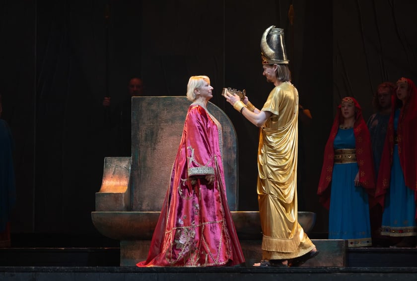 Pr&oacute;ba do spektaklu &bdquo;Nabucco&rdquo; w Operze Wrocławskiej