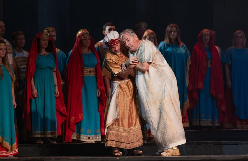 Pr&oacute;ba do spektaklu &bdquo;Nabucco&rdquo; w Operze Wrocławskiej