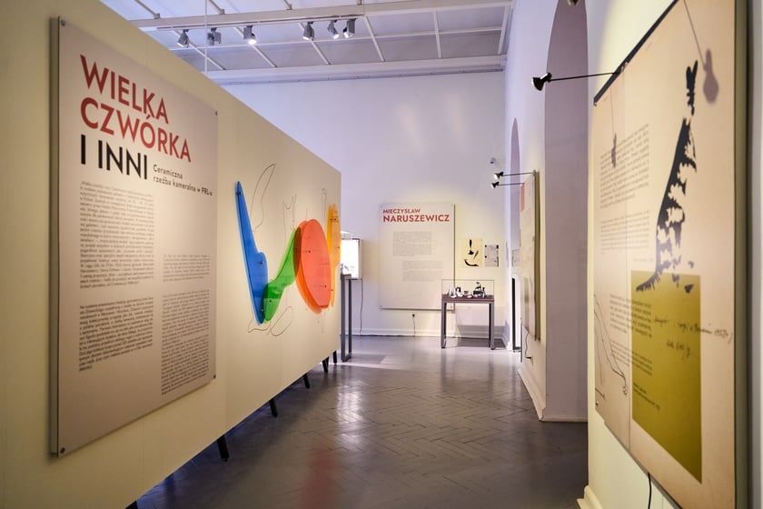 Wystawa &bdquo;Wielka czw&oacute;rka i inni. Ceramiczna rzeźba kameralna w PRL-u&rdquo; w Muzeum Narodowym do 23 lutego 2025