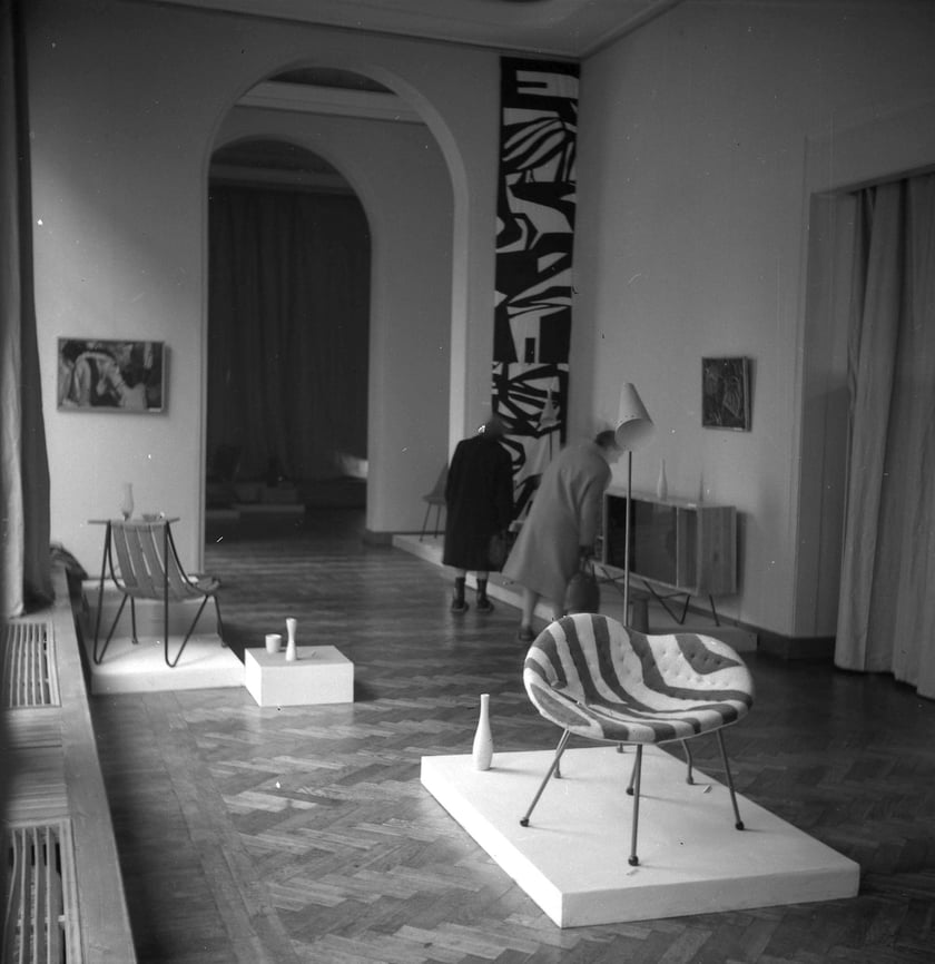 Wystawa &bdquo;Meble &ndash; Ceramika &ndash; Szkło&rdquo;, CBWA, Wrocław, 1958