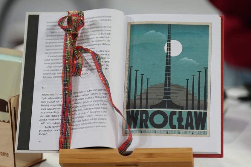 32. Wrocławskie Targi Dobrych Książek w Hali Stulecia do niedzieli 8 grudnia &ndash; książka Beaty Szady poświęcona Ryszardowi Kai