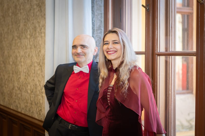 Uroczystość wręczenia odznaczeń w sali na antresoli dworca Wrocław Główny (18 stycznia