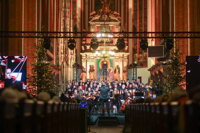 Trzecia rocznica odbudowania organ&oacute;w Englera i koncert