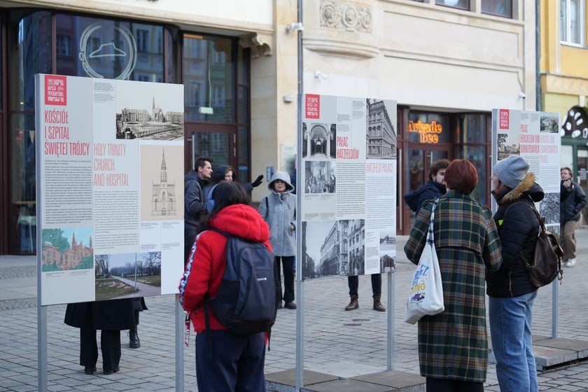 Wystawa plenerowa pod tytułem (Od)nowa. Miasto przeobrażone. Wrocław ’45, wernisaż