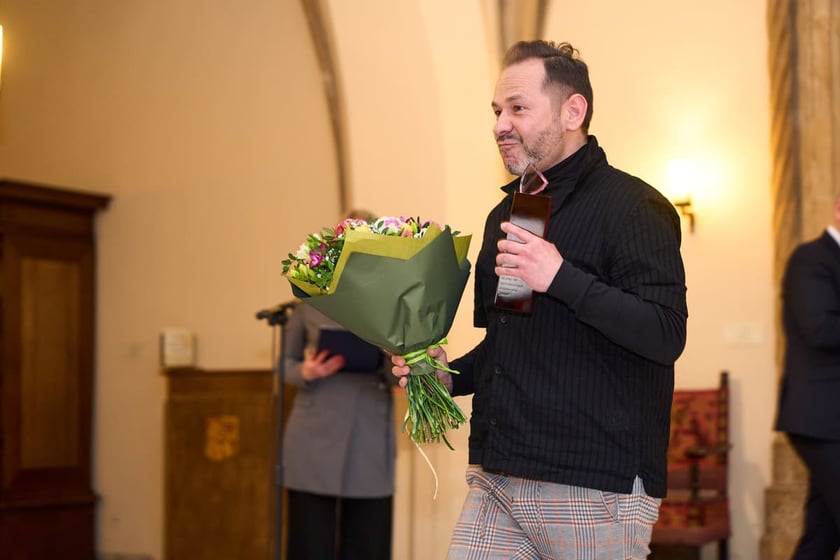 Uroczystość wręczenia Arlekin&oacute;w 2025. Wrocław, 27.03.2025. Na zdjęciu Michał Opalinski.