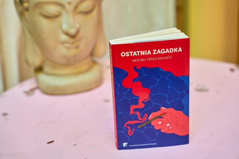 Arturo P&eacute;rez-Reverte, &bdquo;Ostatnia zagadka&rdquo;, przełożyła Katarzyna Okrasko, Wydawnictwo ArtRage