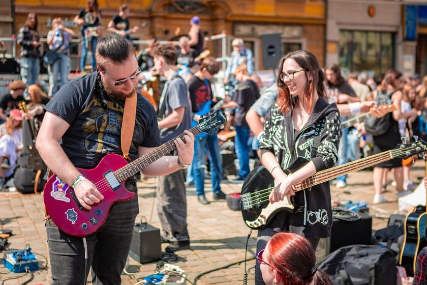 Gitarowy Rekord Świata 2025 na wrocławskim rynku