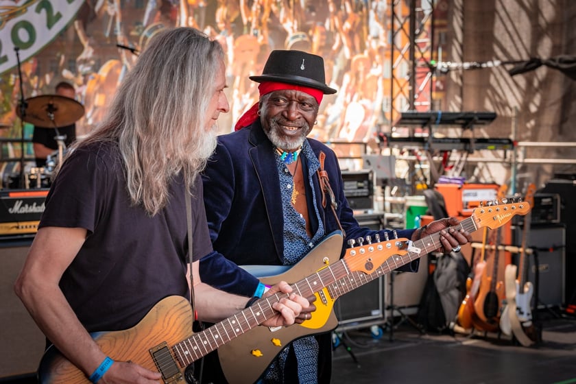 Gitarowy Rekord Świata 2025 na wrocławskim rynku
