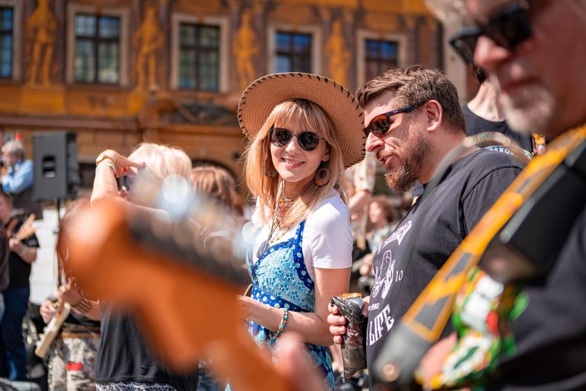 Gitarowy Rekord Świata 2025 na wrocławskim rynku