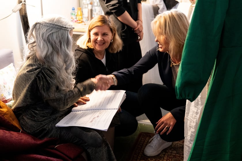 Otwarcie Teatru KAMBAK i próba generalna spektaklu Piękna i Bestia