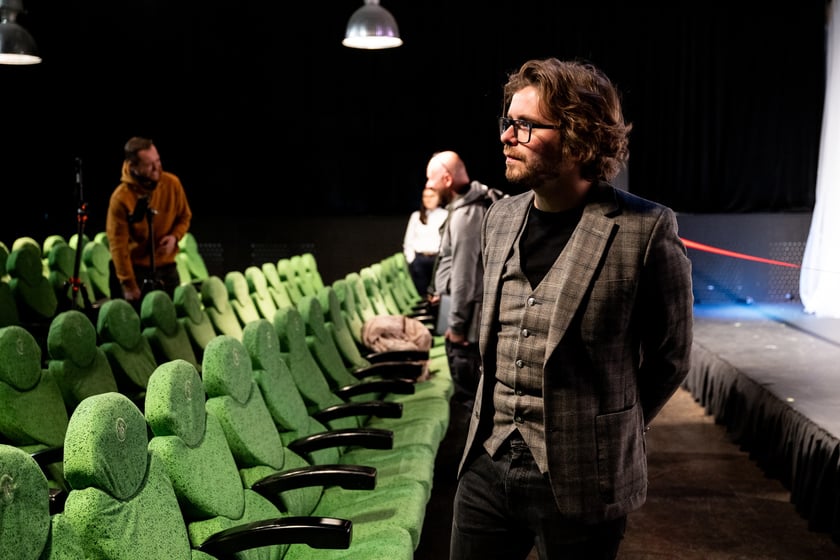 Otwarcie Teatru KAMBAK i próba generalna spektaklu Piękna i Bestia