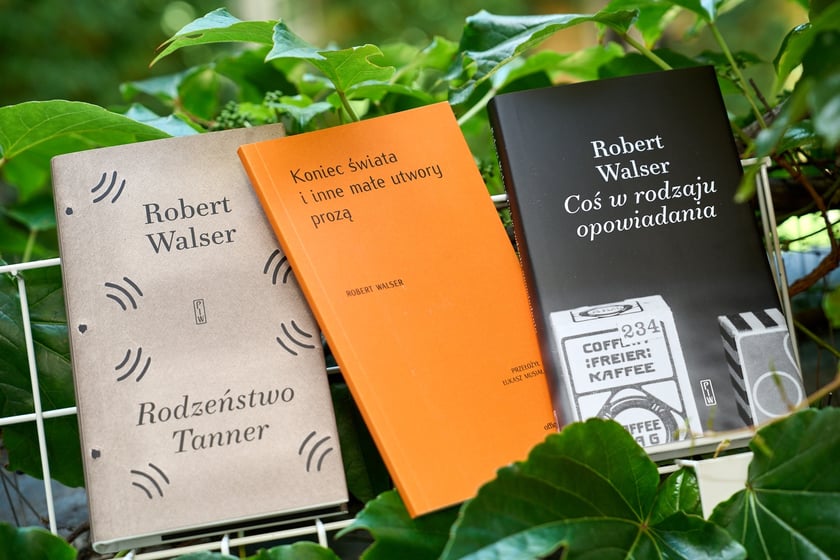 Robert Walser, &bdquo;Rodzeństwo Tanner&rdquo;, &bdquo;Coś w rodzaju opowiadania&rdquo;, przekład Małgorzata Łukasiewicz, Państwowy Instytut Wydawniczy/&bdquo;Koniec świata i inne małe utwory prozą&rdquo;, przełożył Łukasz Musiał, officyna 2024