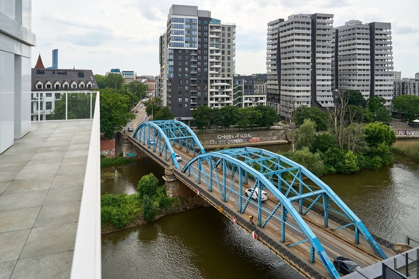 Krupa Gallery mieści się przy ul. księcia Witolda 48/70, na 8 pietrze