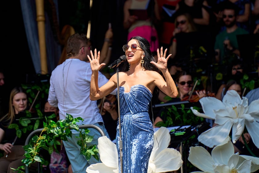 Pr&oacute;ba do koncertu &bdquo;Wrocław Przyszłości&rdquo; na wrocławskim rynku &ndash; śpiewa Justyna Steczkowska