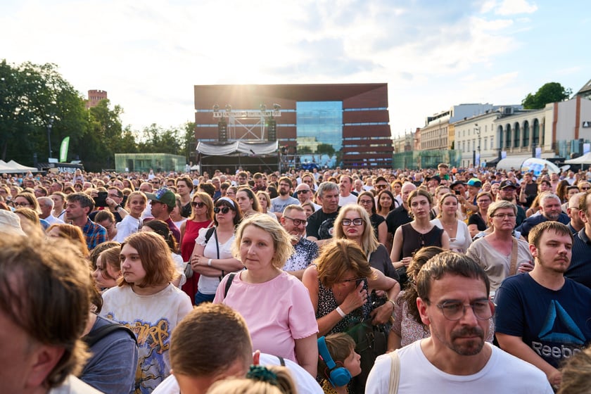 Koncert ZAZ i Sary James na pl. Wolności z okazji Święta Wrocławia