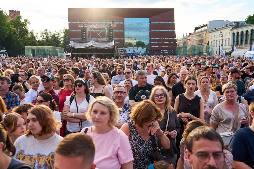 Koncert ZAZ i Sary James na pl. Wolności z okazji Święta Wrocławia