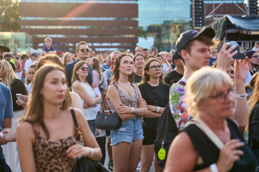 Koncert ZAZ i Sary James na pl. Wolności z okazji Święta Wrocławia