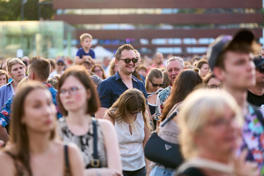 Koncert ZAZ i Sary James na pl. Wolności z okazji Święta Wrocławia