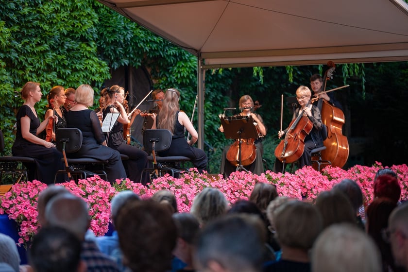 Orkiestra Kameralna &bdquo;Wratislavia&rdquo; podczas finałowego wieczoru festiwalu