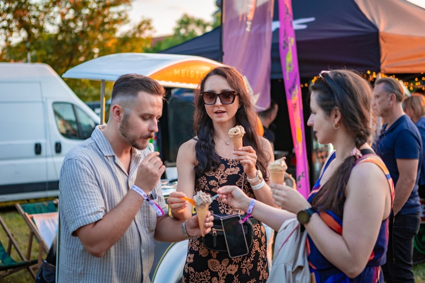 Na zdjęciach sobotni wiecz&oacute;r (19 lipca) na Festiwalu WROsound