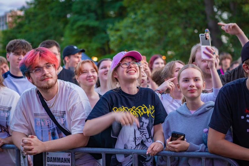 Na zdjęciach sobotni wiecz&oacute;r (19 lipca) na Festiwalu WROsound