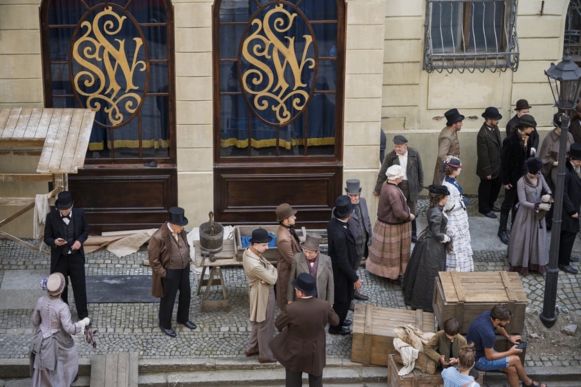 Plan serialu &bdquo;Lalka&rdquo; na ulicy Szajnochy