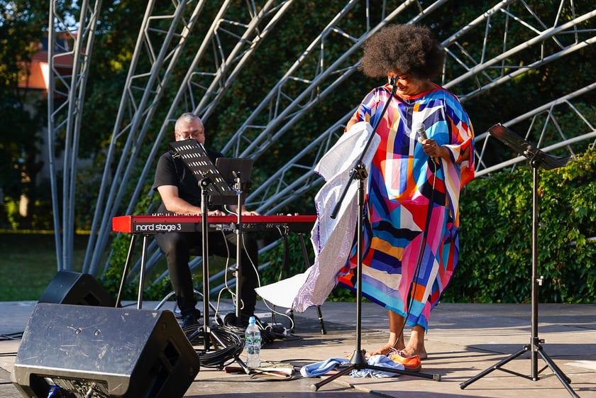 Koncert z cyklu Muzyczne Parki Wrocławia - Sępolno, Emose Uhunmwangho, 24 sierpnia
