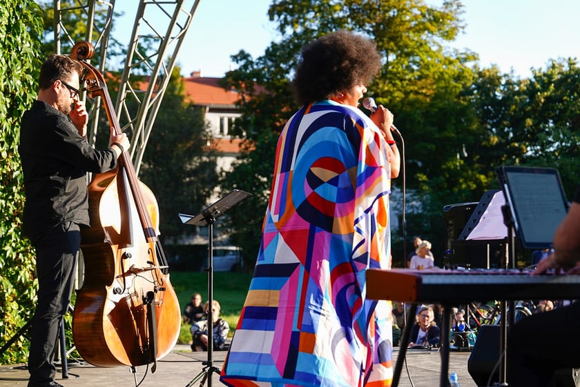Koncert z cyklu Muzyczne Parki Wrocławia - Sępolno, Emose Uhunmwangho, 24 sierpnia