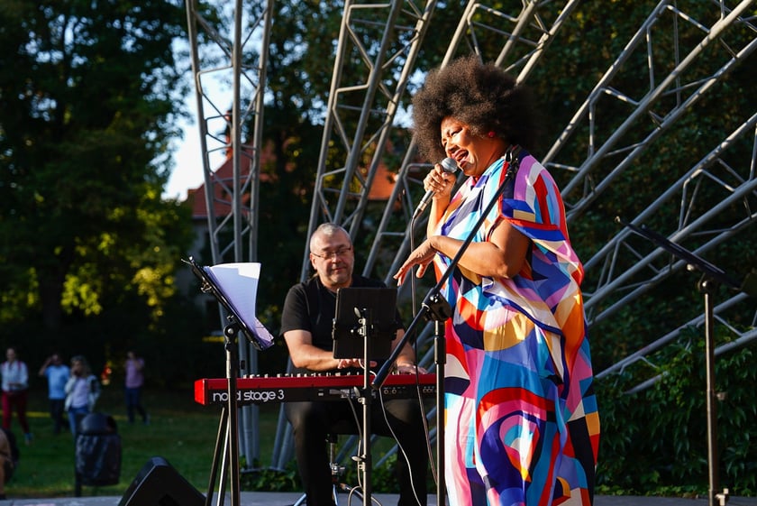 Koncert z cyklu Muzyczne Parki Wrocławia - Sępolno, Emose Uhunmwangho, 24 sierpnia