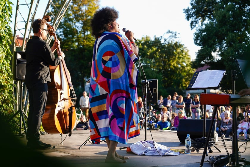 Koncert z cyklu Muzyczne Parki Wrocławia - Sępolno, Emose Uhunmwangho, 24 sierpnia