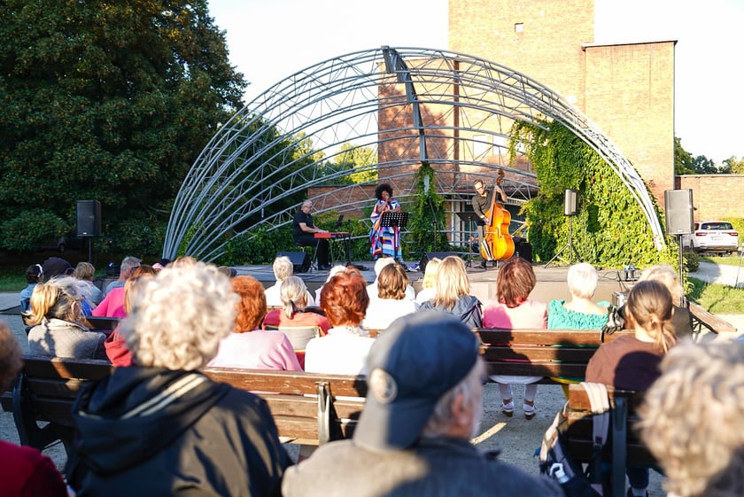 Koncert z cyklu Muzyczne Parki Wrocławia - Sępolno, Emose Uhunmwangho, 24 sierpnia