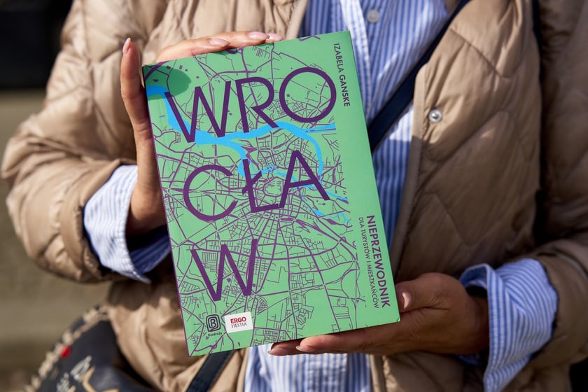 Okładka książki&nbsp;&bdquo;Wrocław. Nieprzewodnik dla turyst&oacute;w i mieszkańc&oacute;w&rdquo;