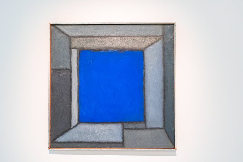 Wystawa poświęcona Waldemarowi Cwenarskiemu w Pawilonie Czterech Kopuł tuż przed otwarciem