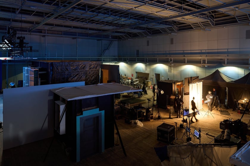 Wytw&oacute;rnia Film&oacute;w Fabularnych we Wrocławiu - studio "B", plan filmu "1949" w reż. Pawła Pawlikowskiego