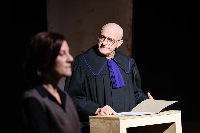 Maja Ostaszewska i Jacek Poniedziałek w spektaklu &bdquo;Kofman. Podw&oacute;jne wiązanie&rdquo;