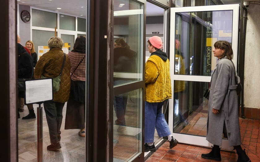 Pierwszy wiecz&oacute;r Festiwalu Dialog-Wrocław 2025