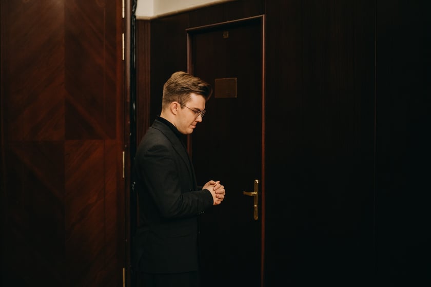 Piotr Alexewicz podczas przesłuchań XIX Międzynarodowego Konkursu Pianistycznego im. Fryderyka Chopina w Filharmonii Narodowej