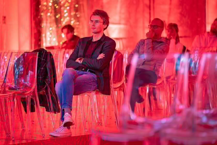 Strefa Melomana Konkursu Chopinowskiego w specjalnym pawilonie na pl. Społecznym przed dawnym Impartem&nbsp;