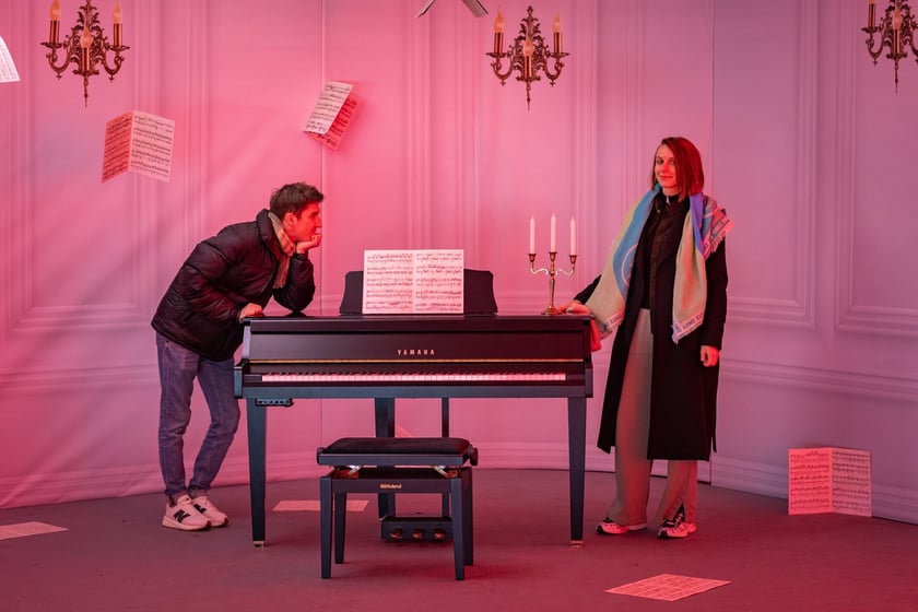 Strefa Melomana Konkursu Chopinowskiego w specjalnym pawilonie na pl. Społecznym przed dawnym Impartem&nbsp;