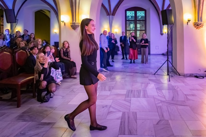 Uroczystość przyznania stypendi&oacute;w dla młodzieży wrocławskiej, uzdolnionej artystycznie