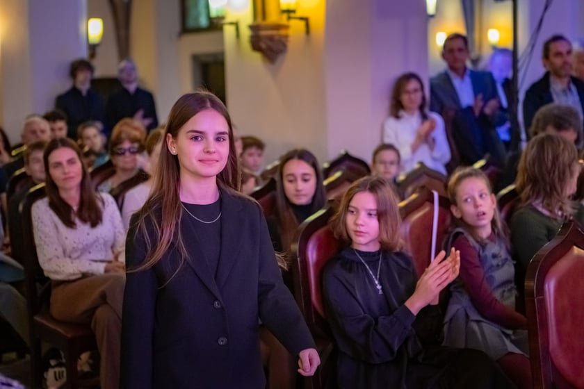 Uroczystość przyznania stypendi&oacute;w dla młodzieży wrocławskiej, uzdolnionej artystycznie