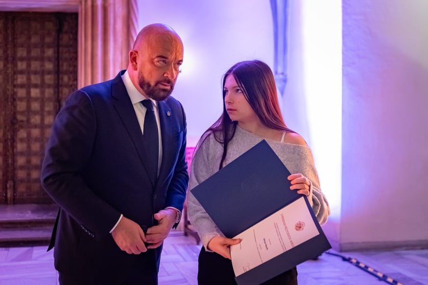 Uroczystość przyznania stypendi&oacute;w dla młodzieży wrocławskiej, uzdolnionej artystycznie