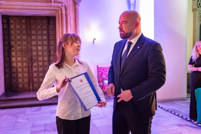 Uroczystość przyznania stypendi&oacute;w dla młodzieży wrocławskiej, uzdolnionej artystycznie