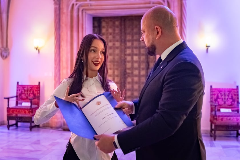 Uroczystość przyznania stypendi&oacute;w dla młodzieży wrocławskiej, uzdolnionej artystycznie