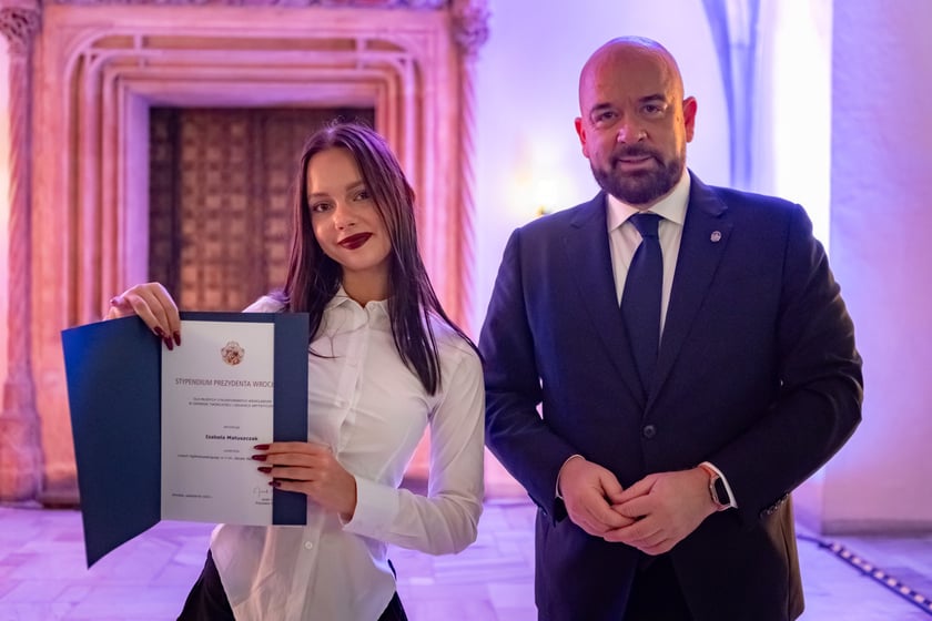 Uroczystość przyznania stypendi&oacute;w dla młodzieży wrocławskiej, uzdolnionej artystycznie